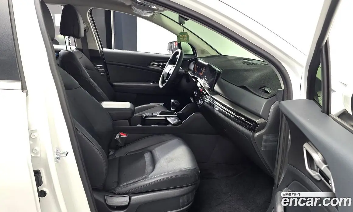 Kia Sportage 2025 1.6 автомат (гидро), фото 16 Kia Sportage 2025 1.6 автомат (гидро), фото 16
