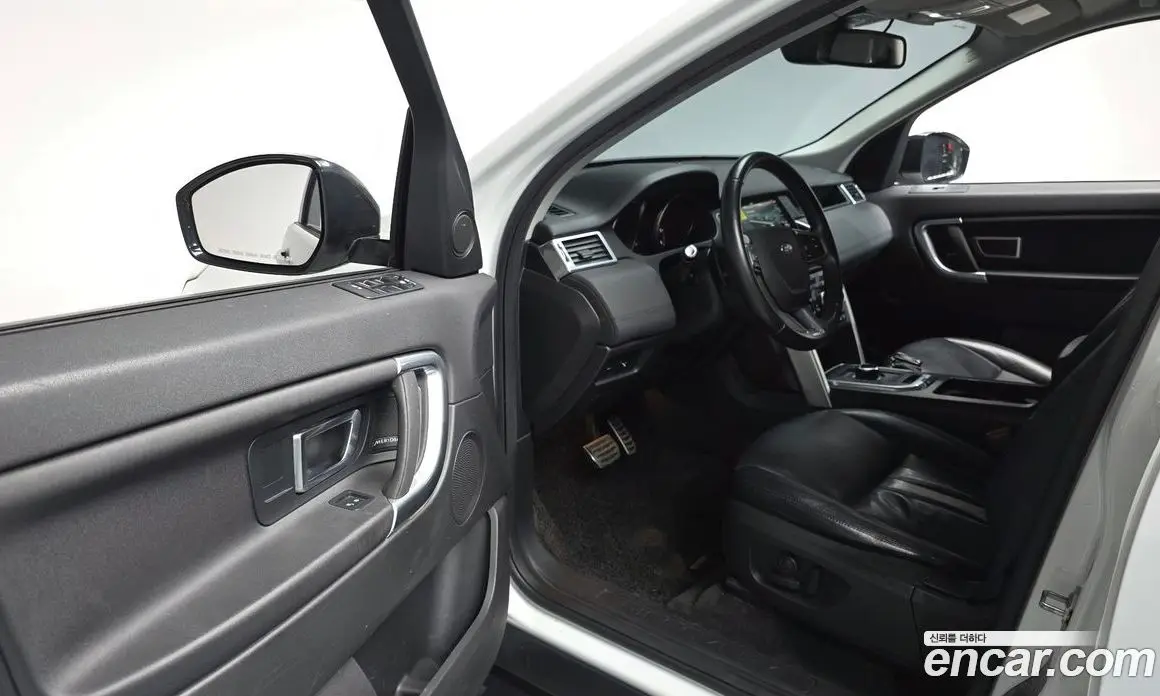 Land Rover Discovery Sport 2017 2.0 автомат (гидро), фото 13 Land Rover Discovery Sport 2017 2.0 автомат (гидро), фото 13