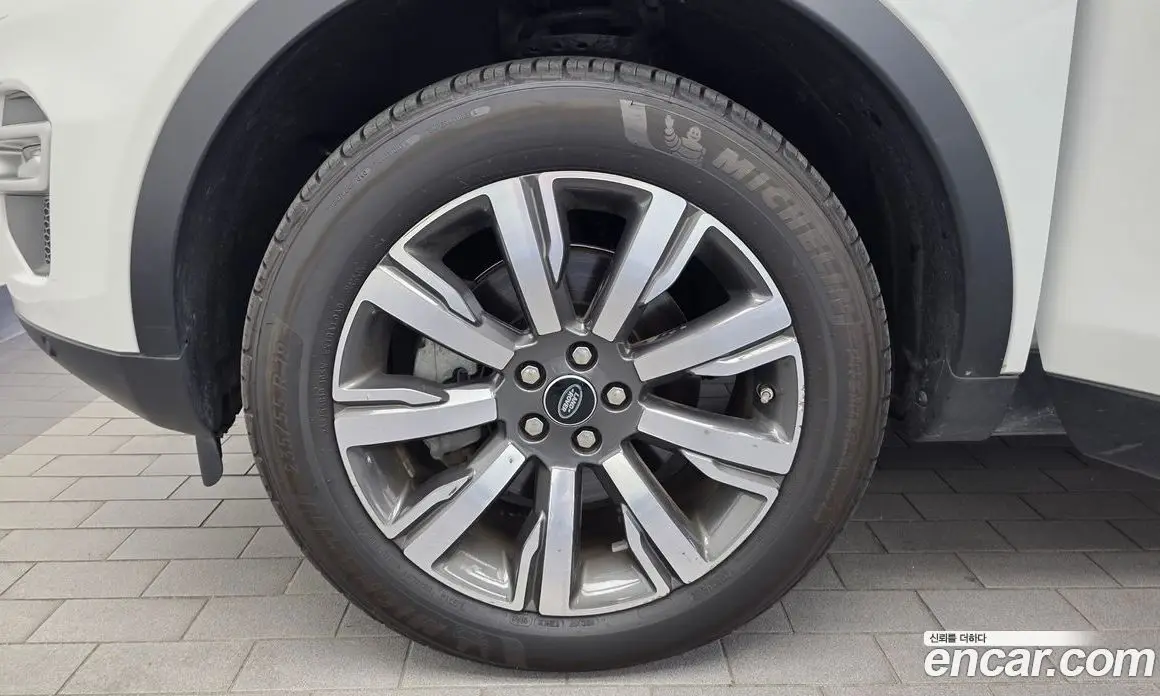 Land Rover Discovery Sport 2017 2.0 автомат (гидро), фото 5 Land Rover Discovery Sport 2017 2.0 автомат (гидро), фото 5