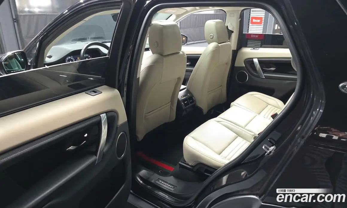 Land Rover Discovery Sport 2022 2.0 автомат (гидро), фото 16