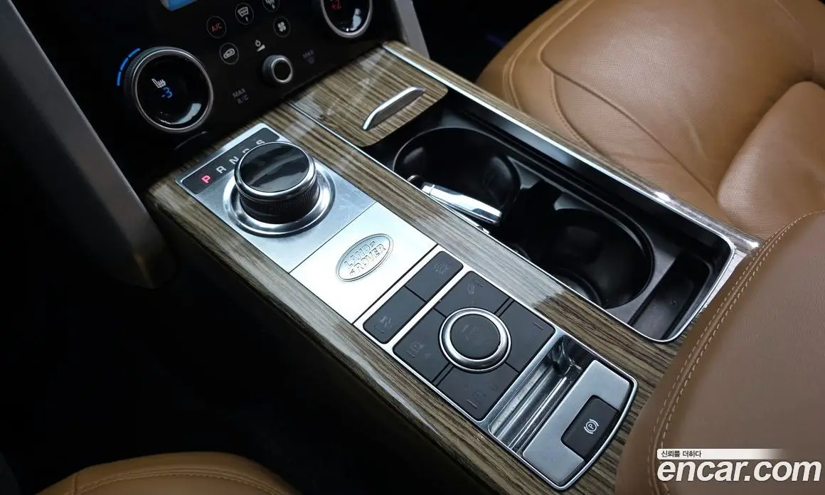 Land Rover Range Rover 2018 4.4 автомат (гидро), фото 12 Land Rover Range Rover 2018 4.4 автомат (гидро), фото 12