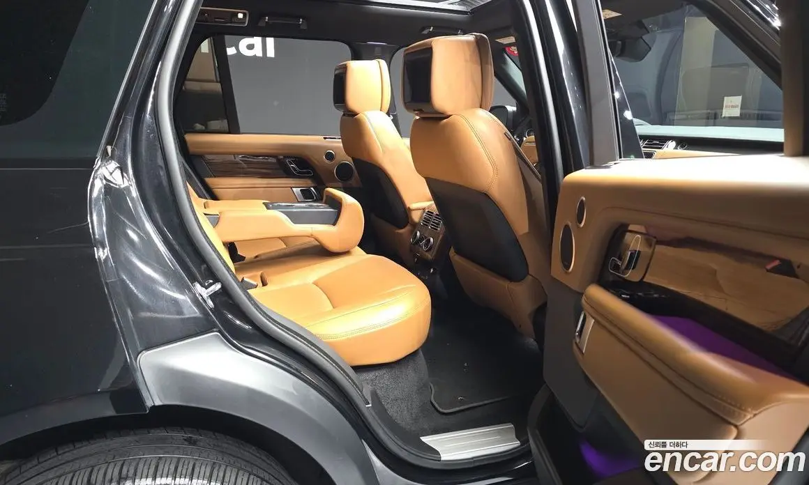 Land Rover Range Rover 2018 4.4 автомат (гидро), фото 18 Land Rover Range Rover 2018 4.4 автомат (гидро), фото 18