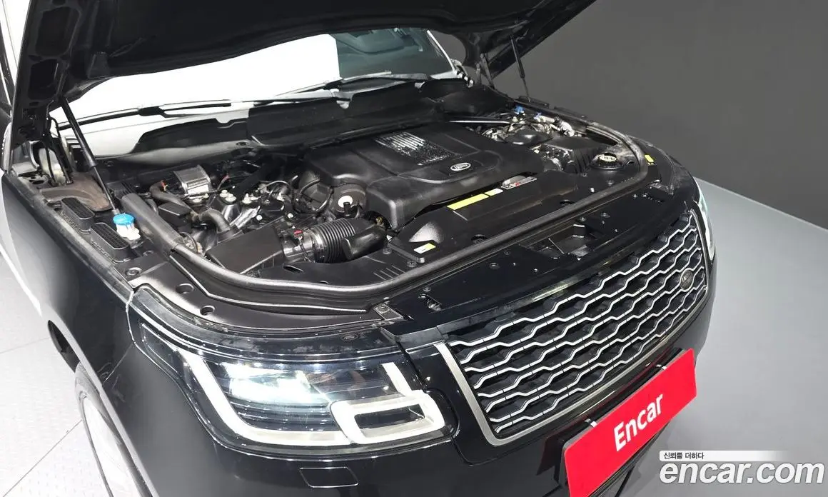 Land Rover Range Rover 2018 4.4 автомат (гидро), фото 6 Land Rover Range Rover 2018 4.4 автомат (гидро), фото 6