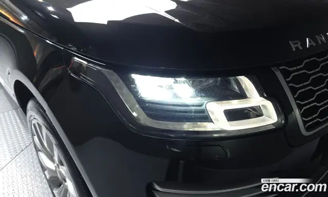 Land Rover Range Rover 2018 4.4 автомат (гидро), миниатюра 8 Land Rover Range Rover 2018 4.4 автомат (гидро), миниатюра 8