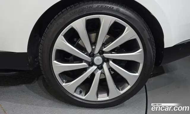 Land Rover Range Rover 2024 4.4 автомат (гидро), миниатюра 7