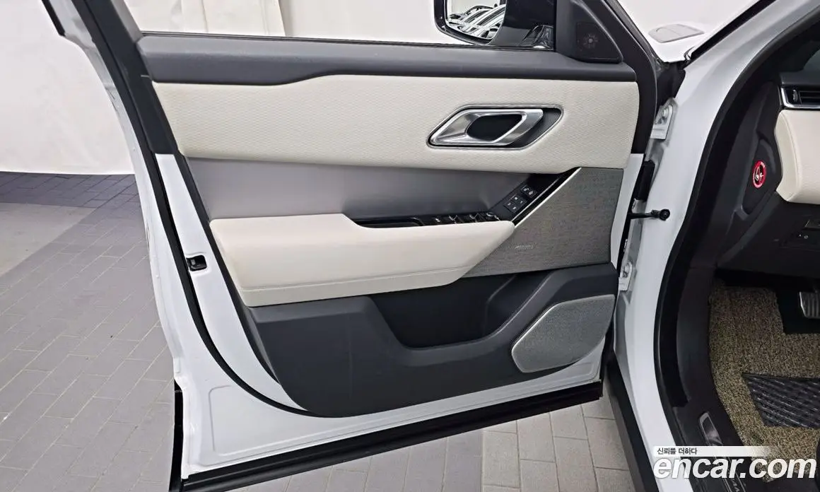 Land Rover Range Rover Velar 2018 3.0 автомат (гидро), фото 14