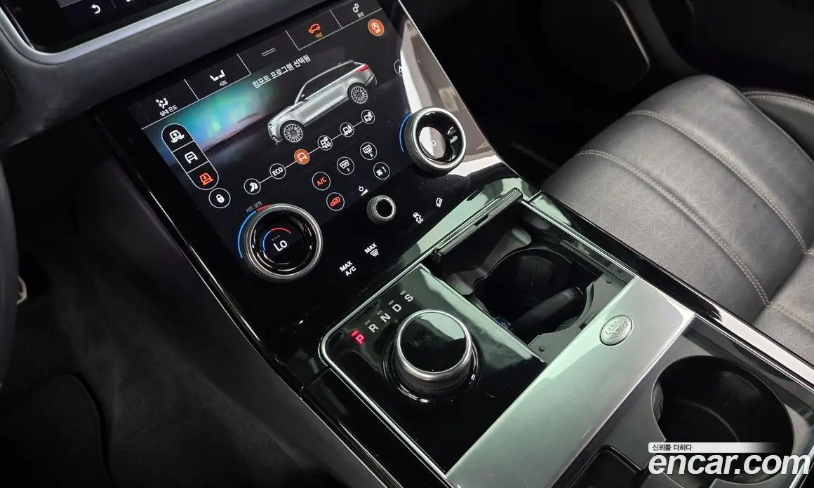 Land Rover Range Rover Velar 2019 3.0 автомат (гидро), фото 12
