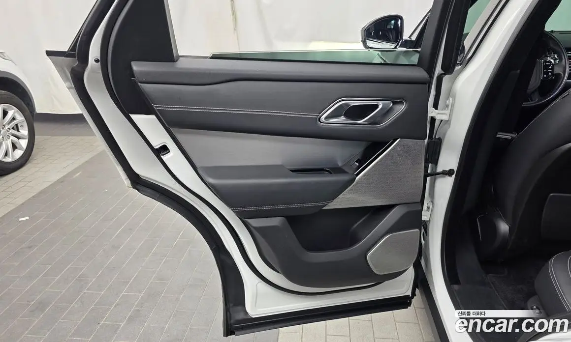 Land Rover Range Rover Velar 2019 3.0 автомат (гидро), фото 15