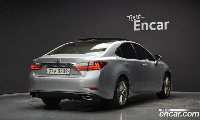 Lexus ES 2016 3.5 автомат (гидро), миниатюра 2