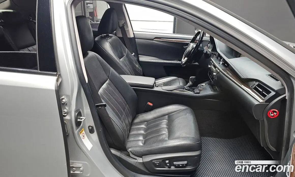 Lexus ES 2016 3.5 автомат (гидро), фото 10