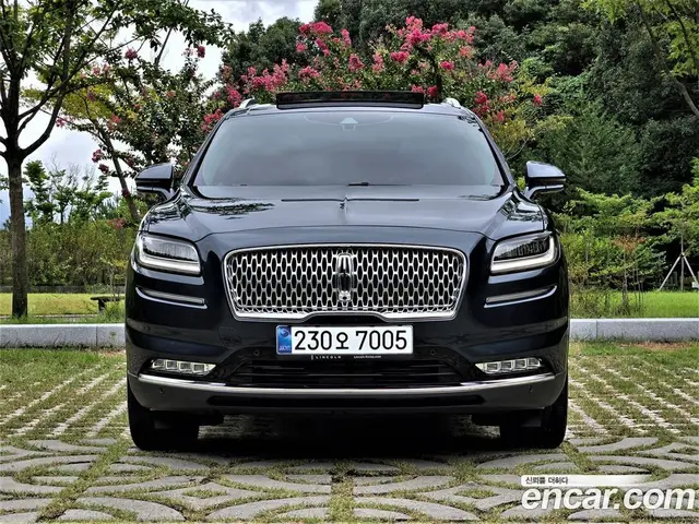 Lincoln Nautilus 2023 2.7 автомат (гидро), миниатюра 3