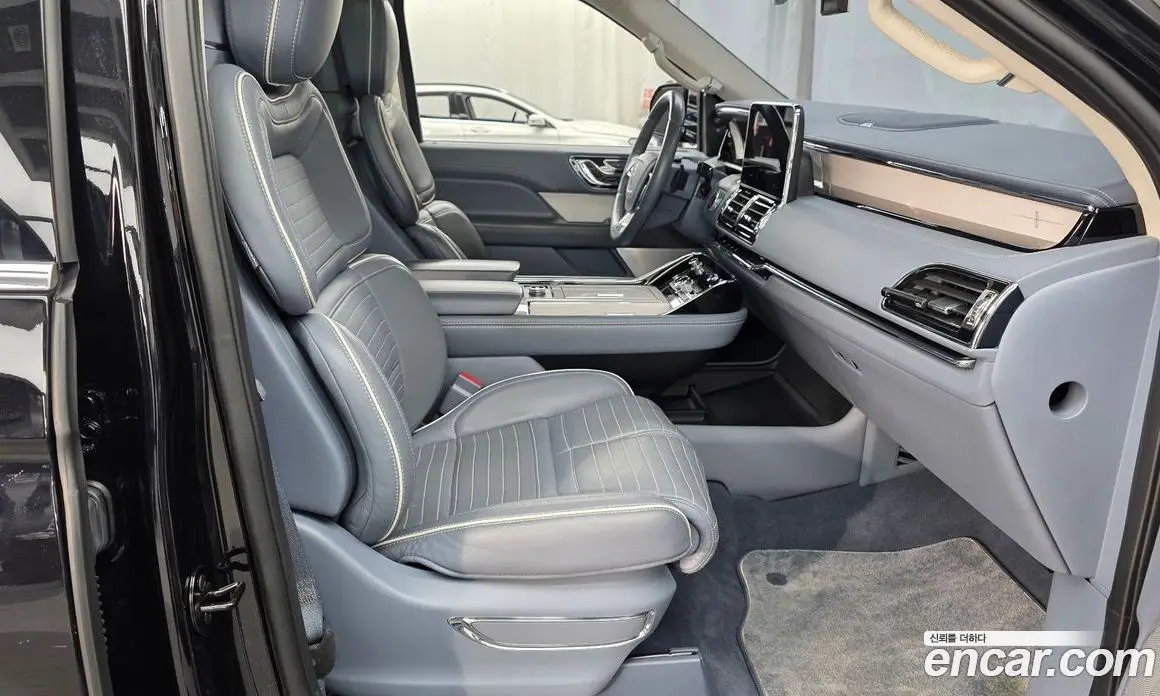 Lincoln Navigator 2020 3.5 автомат (гидро), фото 16 Lincoln Navigator 2020 3.5 автомат (гидро), фото 16