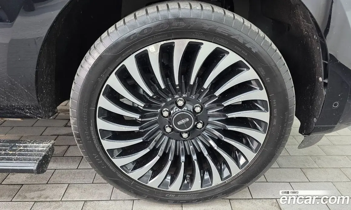 Lincoln Navigator 2020 3.5 автомат (гидро), фото 7 Lincoln Navigator 2020 3.5 автомат (гидро), фото 7