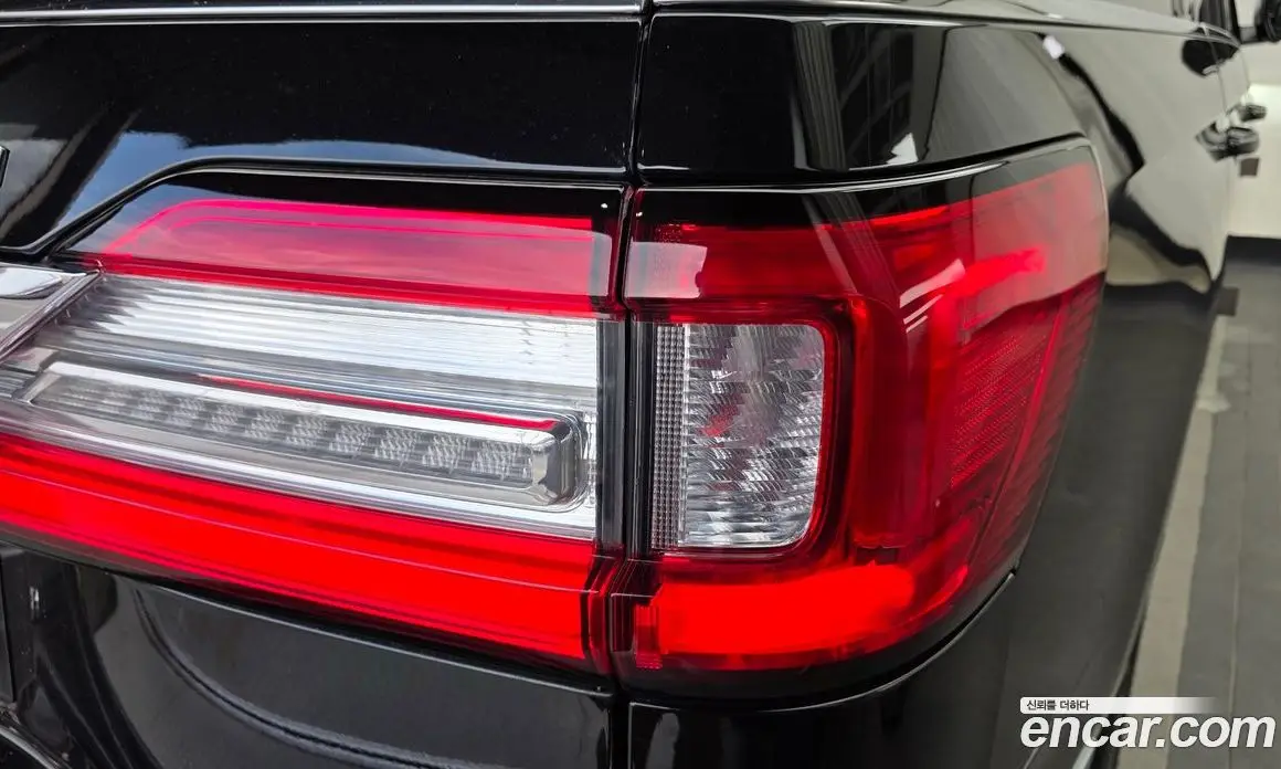 Lincoln Navigator 2020 3.5 автомат (гидро), фото 9 Lincoln Navigator 2020 3.5 автомат (гидро), фото 9