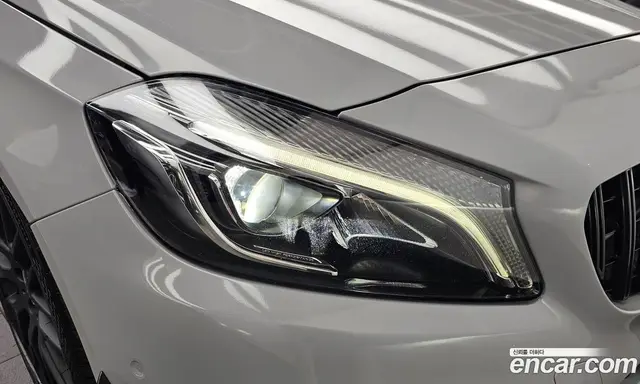Mercedes-Benz A-Class 2017 2.0 автомат (гидро), миниатюра 8