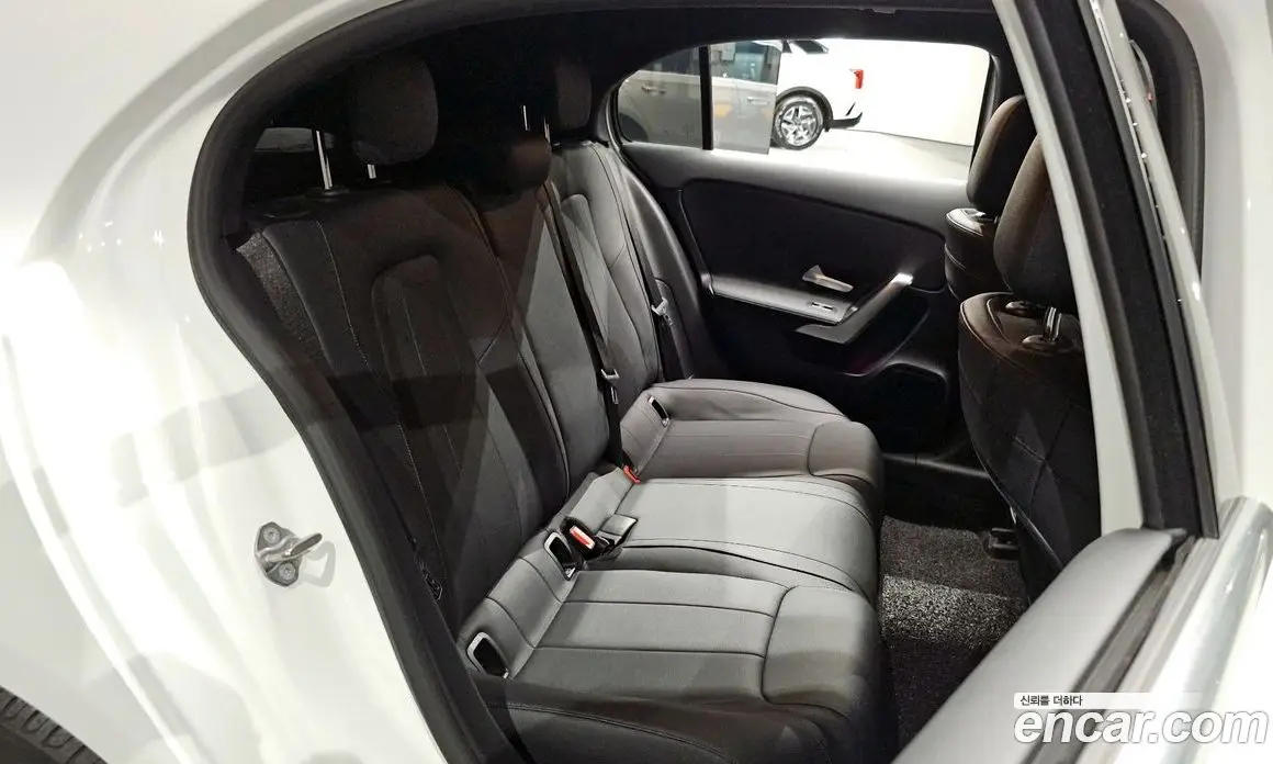 Mercedes-Benz A-Class 2021 2.0 автомат (гидро), фото 17 Mercedes-Benz A-Class 2021 2.0 автомат (гидро), фото 17