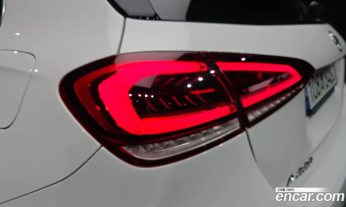 Mercedes-Benz A-Class 2021 2.0 автомат (гидро), фото 9 Mercedes-Benz A-Class 2021 2.0 автомат (гидро), фото 9