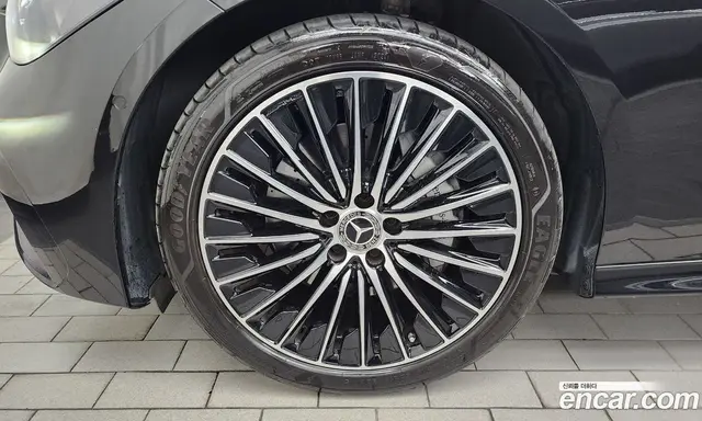 Mercedes-Benz CLE-Class 2024 2.0 автомат (гидро), миниатюра 5 Mercedes-Benz CLE-Class 2024 2.0 автомат (гидро), миниатюра 5