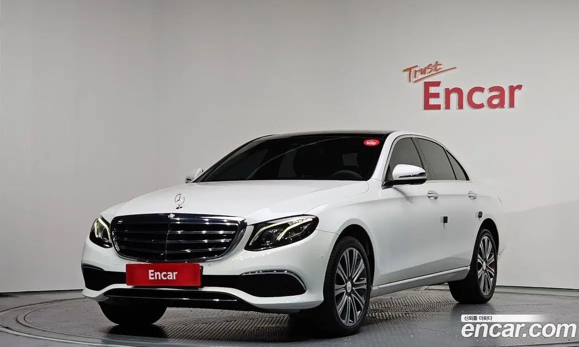 Mercedes-Benz E-Class 2018 3.0 автомат (гидро), фото 1 Mercedes-Benz E-Class 2018 3.0 автомат (гидро), фото 1