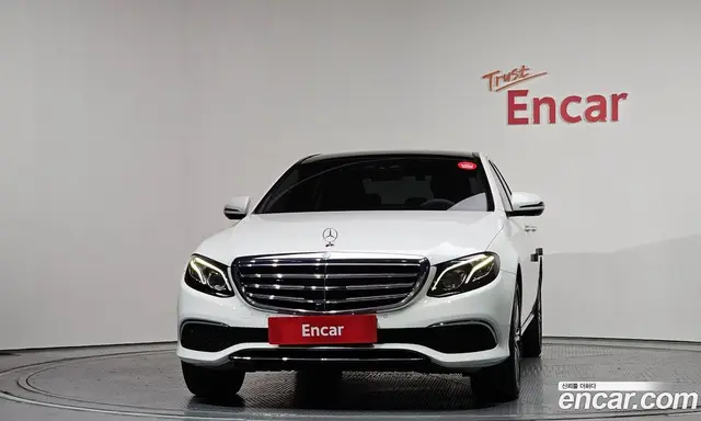 Mercedes-Benz E-Class 2018 3.0 автомат (гидро), миниатюра 3 Mercedes-Benz E-Class 2018 3.0 автомат (гидро), миниатюра 3