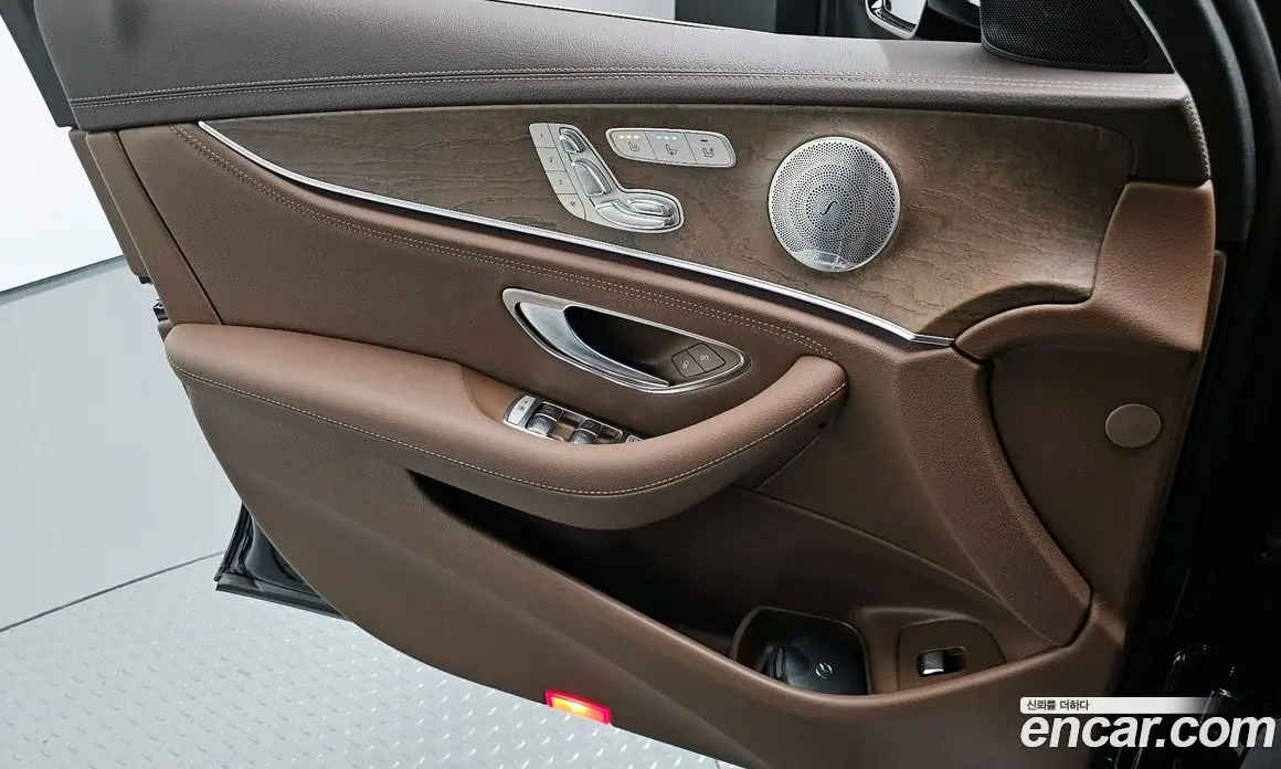 Mercedes-Benz E-Class 2019 2.0 автомат (гидро), фото 14