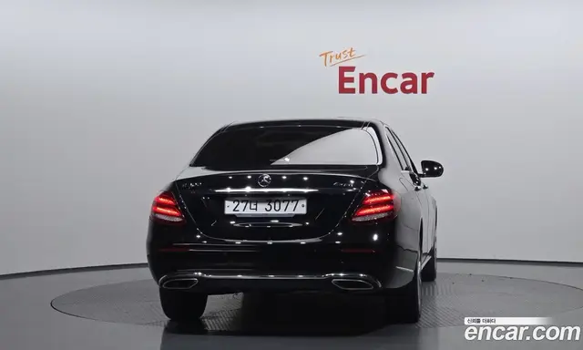 Mercedes-Benz E-Class 2019 2.0 автомат (гидро), миниатюра 4