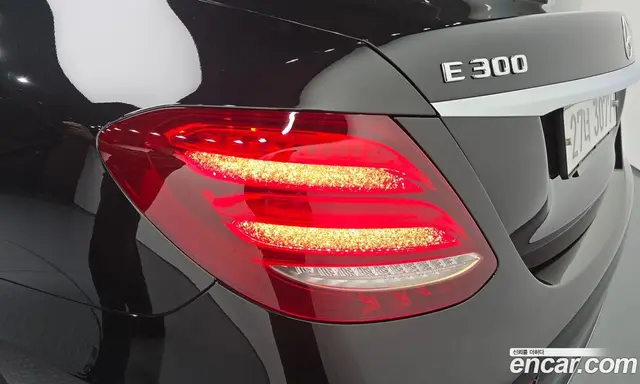 Mercedes-Benz E-Class 2019 2.0 автомат (гидро), миниатюра 9
