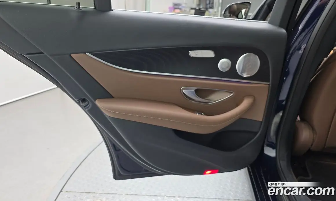 Mercedes-Benz E-Class 2020 2.0 автомат (гидро), фото 15