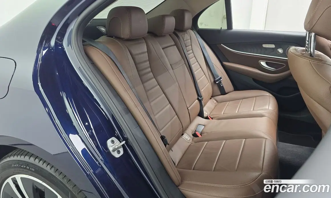 Mercedes-Benz E-Class 2020 2.0 автомат (гидро), фото 17