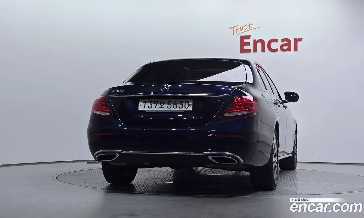 Mercedes-Benz E-Class 2020 2.0 автомат (гидро), фото 4