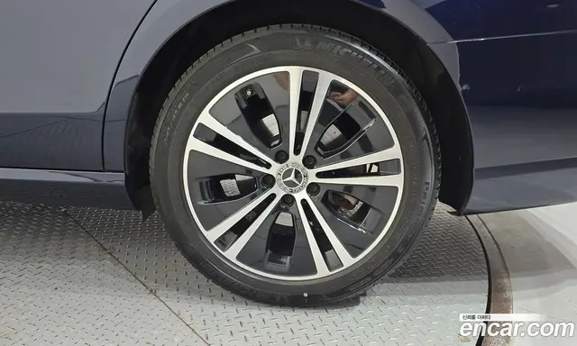 Mercedes-Benz E-Class 2020 2.0 автомат (гидро), миниатюра 7