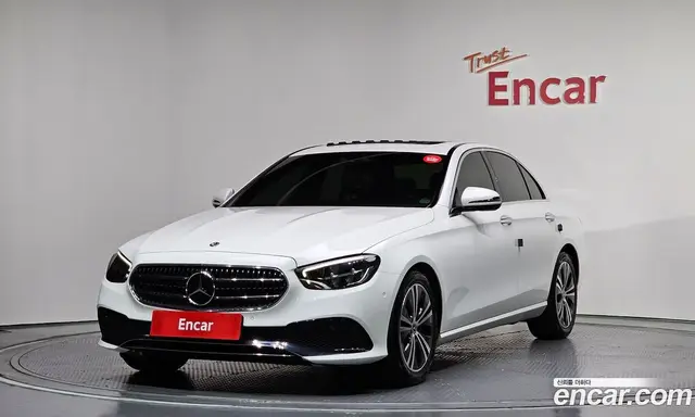 Mercedes-Benz E-Class, 2021, 60 337 км