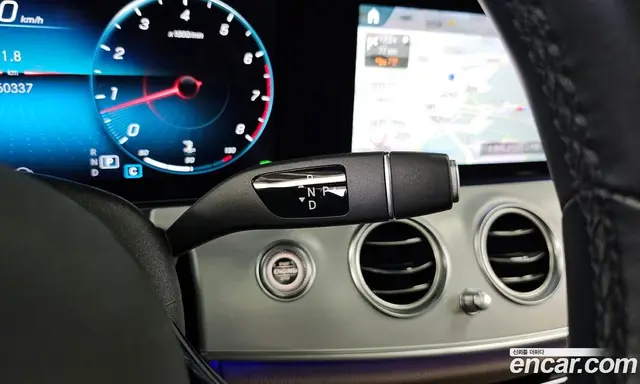 Mercedes-Benz E-Class 2021 2.0 автомат (гидро), миниатюра 12