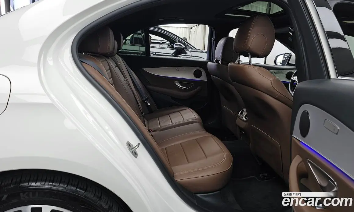 Mercedes-Benz E-Class 2021 2.0 автомат (гидро), фото 18