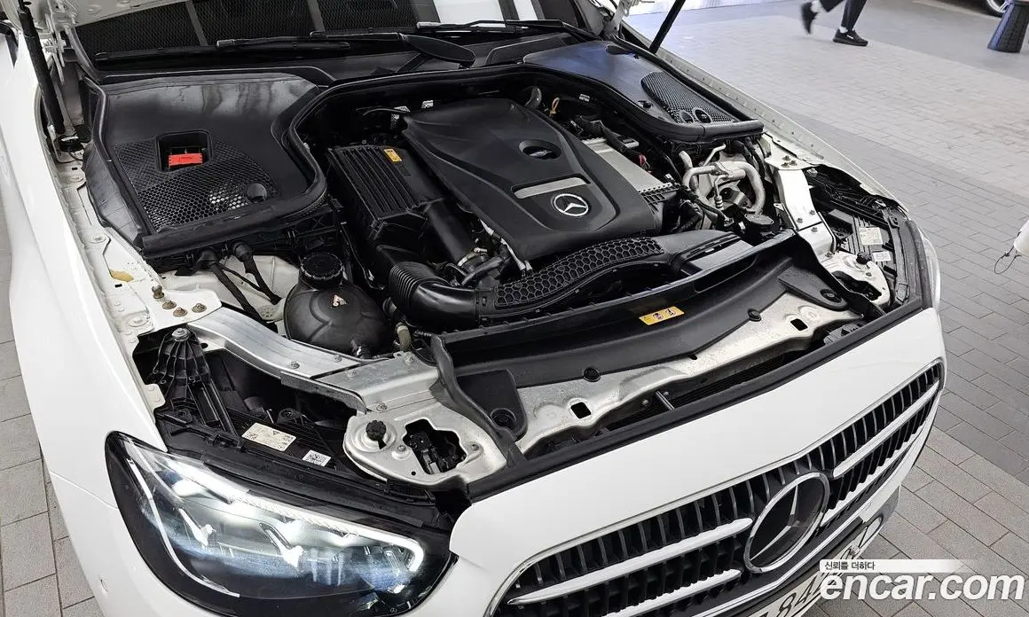 Mercedes-Benz E-Class 2021 2.0 автомат (гидро), фото 6