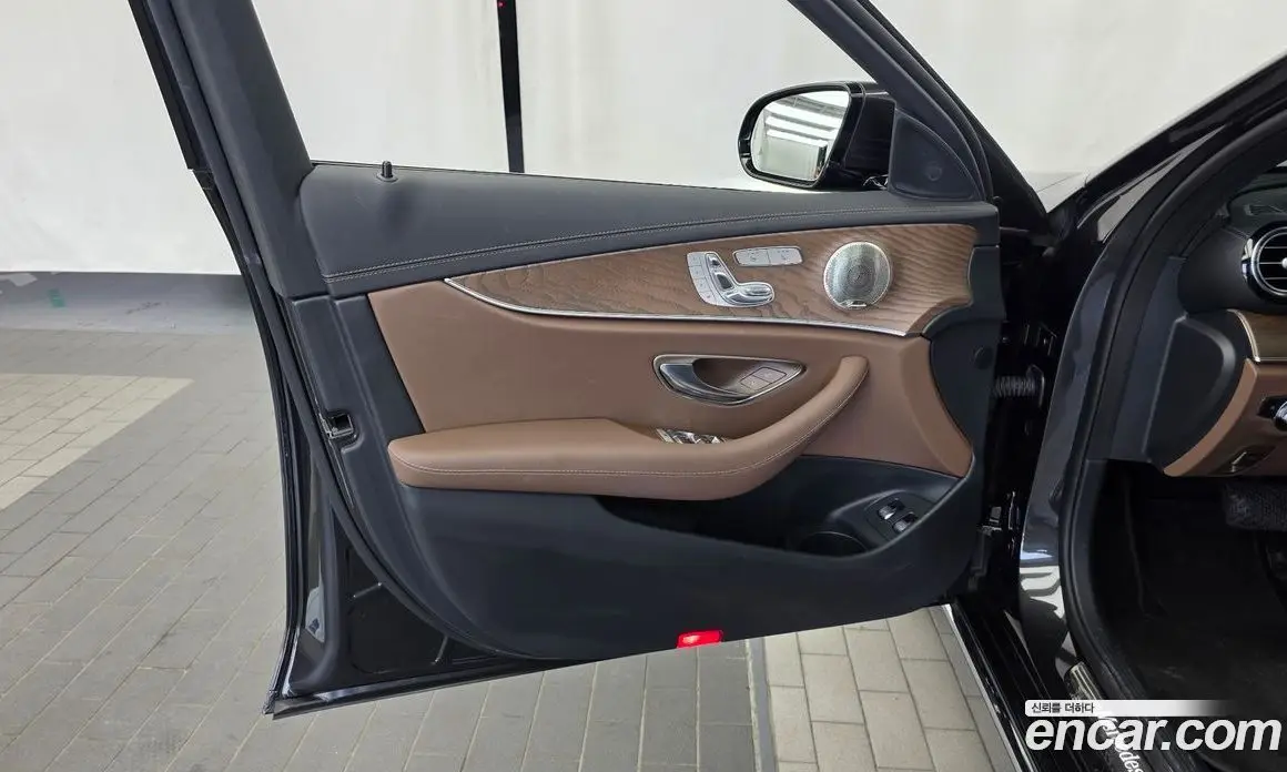 Mercedes-Benz E-Class 2021 2.0 автомат (гидро), фото 14