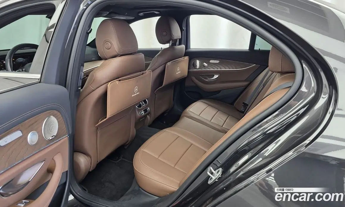 Mercedes-Benz E-Class 2021 2.0 автомат (гидро), фото 16