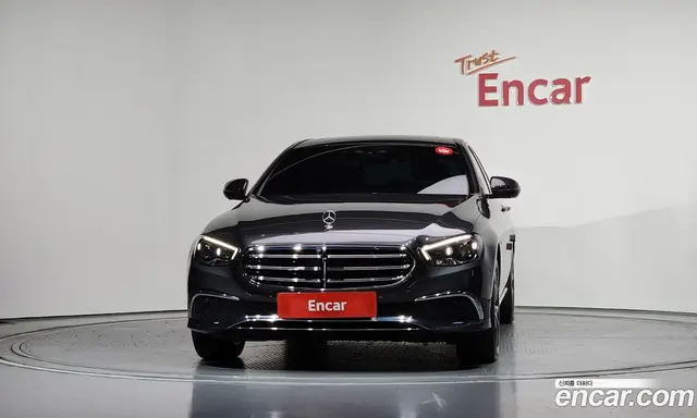 Mercedes-Benz E-Class 2021 2.0 автомат (гидро), миниатюра 3