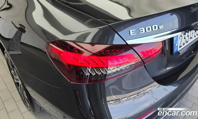 Mercedes-Benz E-Class 2021 2.0 автомат (гидро), миниатюра 9
