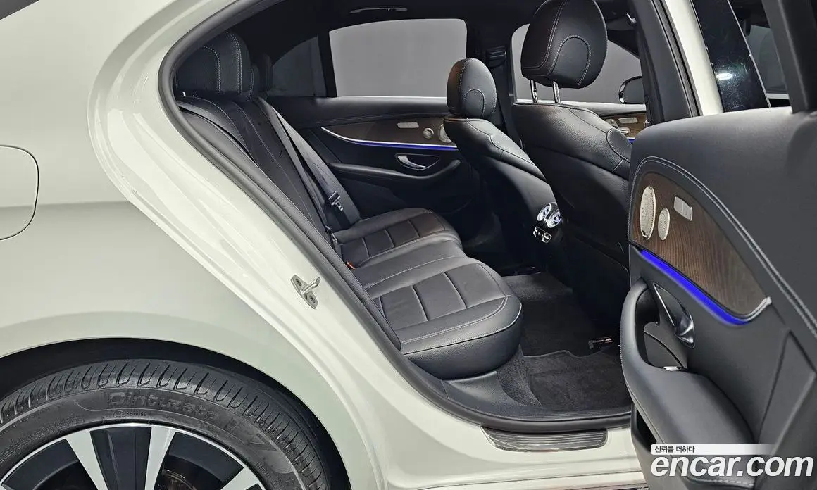 Mercedes-Benz E-Class 2021 2.0 автомат (гидро), фото 12