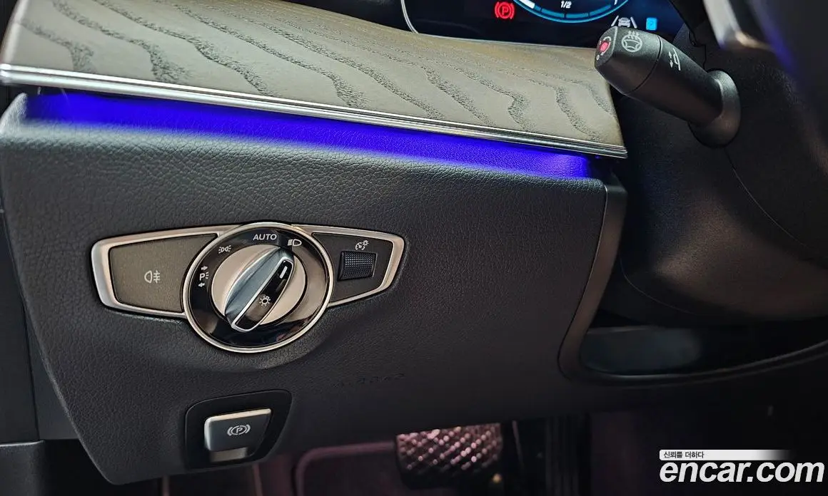 Mercedes-Benz E-Class 2021 2.0 автомат (гидро), фото 17