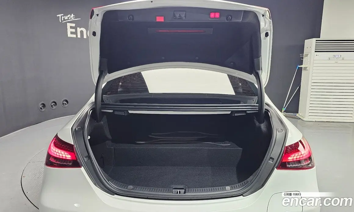 Mercedes-Benz E-Class 2021 2.0 автомат (гидро), фото 20