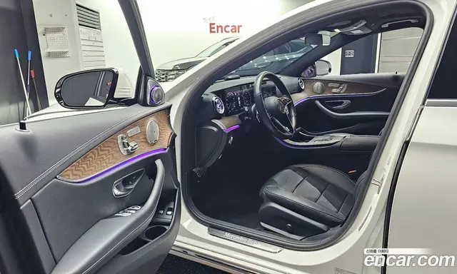 Mercedes-Benz E-Class 2021 2.0 автомат (гидро), миниатюра 10