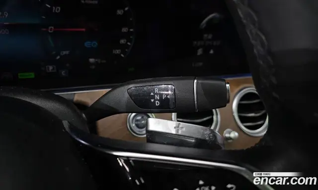 Mercedes-Benz E-Class 2022 2.0 автомат (гидро), миниатюра 12