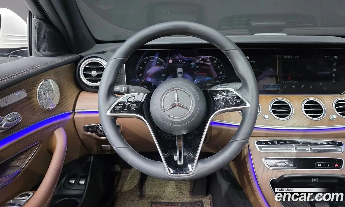 Mercedes-Benz E-Class 2022 2.0 автомат (гидро), фото 20