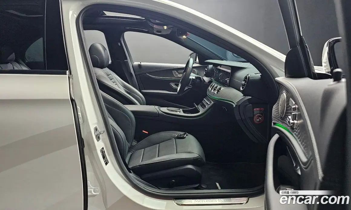 Mercedes-Benz E-Class 2022 2.0 автомат (гидро), фото 16