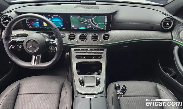 Mercedes-Benz E-Class 2022 2.0 автомат (гидро), миниатюра 10