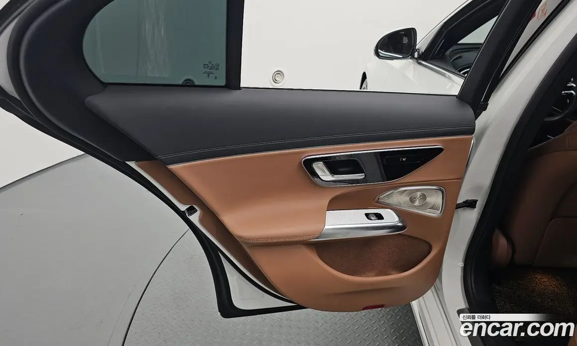 Mercedes-Benz E-Class 2025 2.0 автомат (гидро), фото 15 Mercedes-Benz E-Class 2025 2.0 автомат (гидро), фото 15