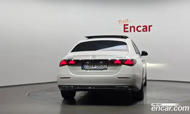 Mercedes-Benz E-Class 2025 2.0 автомат (гидро), миниатюра 4