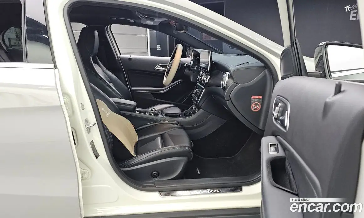 Mercedes-Benz GLA-Class 2017 2.0 автомат (гидро), фото 16